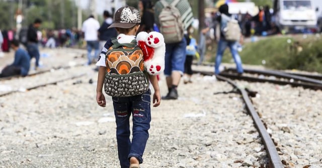  İngiltere'de sığınmacı krizi: Çocuklar yanlışlıkla yetişkin olarak sınıflandırılıp Ruanda'ya sınır dışı edildi